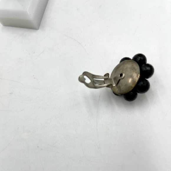 Vintage Black Glass Floral Silver Tone Clip On Earrings signed Germany on back - Picture 10 of 12